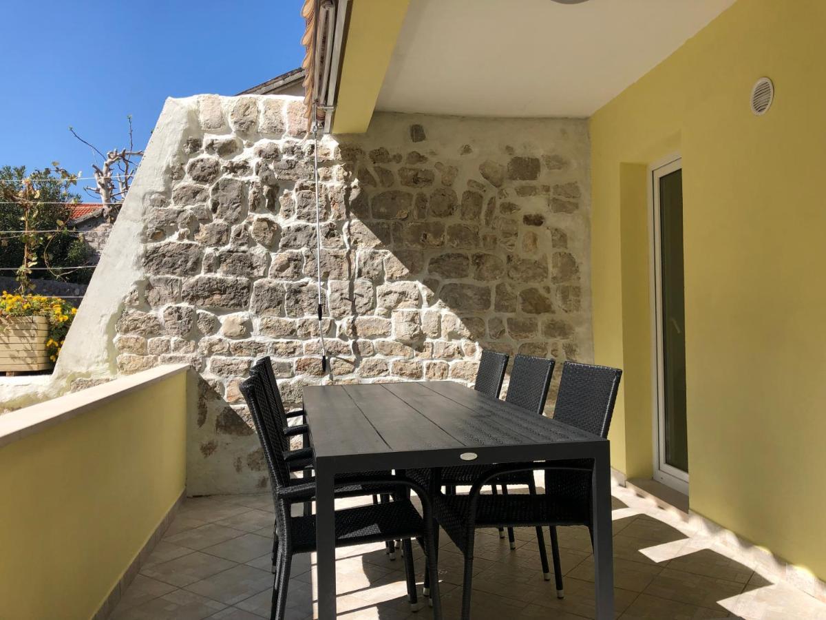 Apartments Ivana Rab Rab Town Exterior foto
